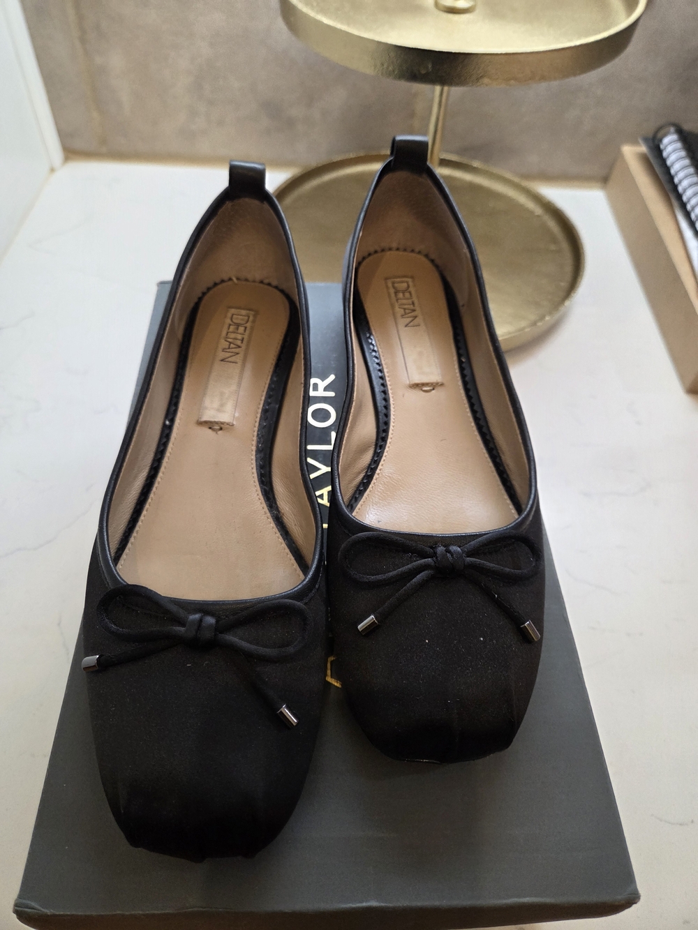 Deltan Black Ballet Flats